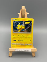 Lade das Bild in den Galerie-Viewer, Pokémon Pikachu Promo #SM81 Englisch Pokemon TCG - Klasse A-
